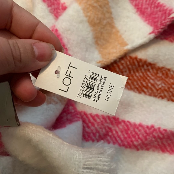 Loft Winter Scarf - Picture 4 of 5